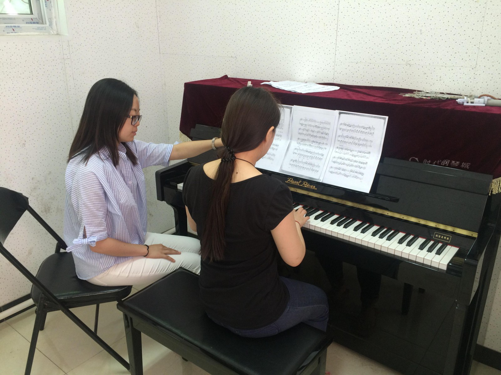 钢琴课.jpg